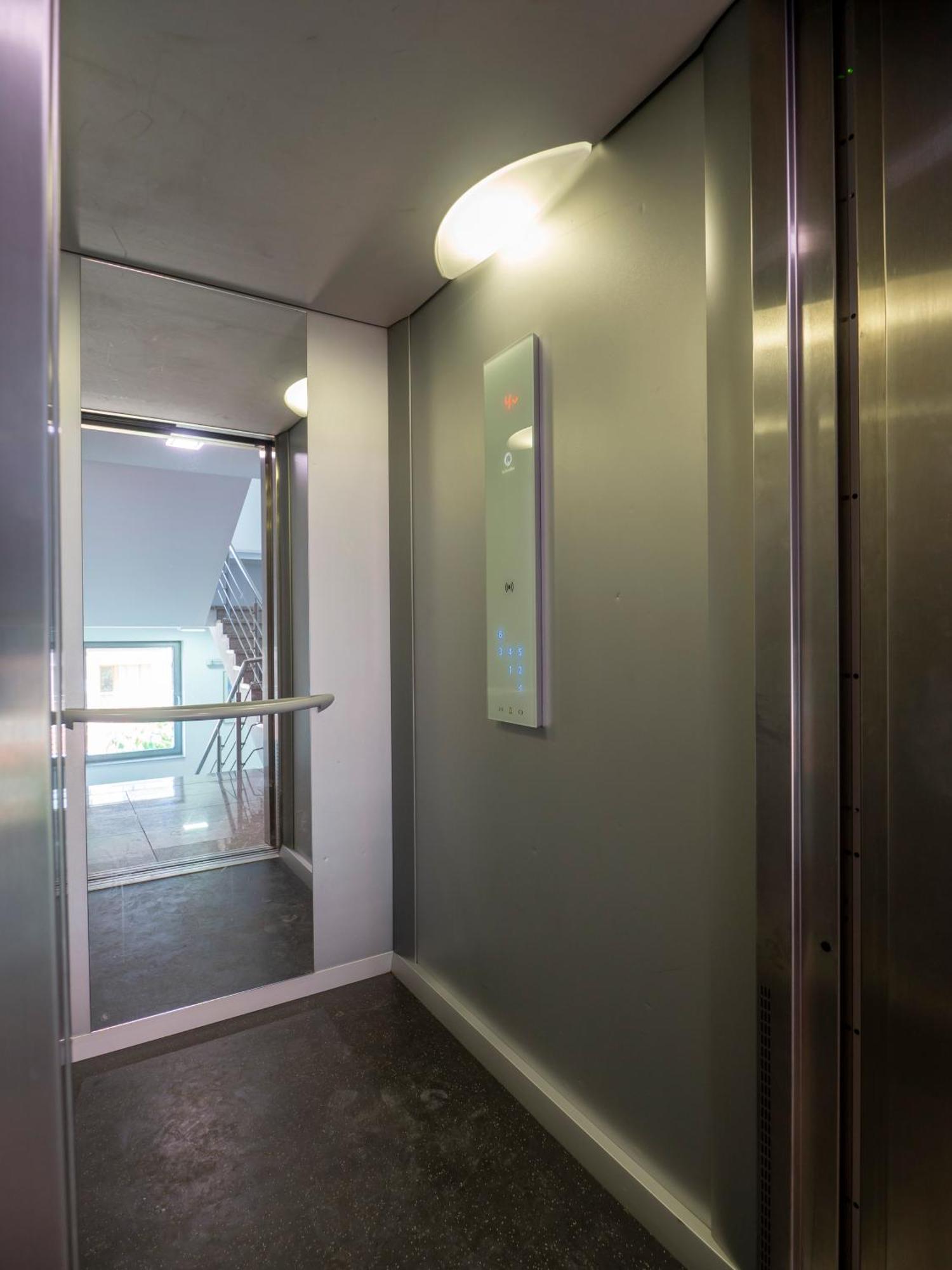 Cozy Apartment & Parking Next To St Sophia Hospital София Екстериор снимка