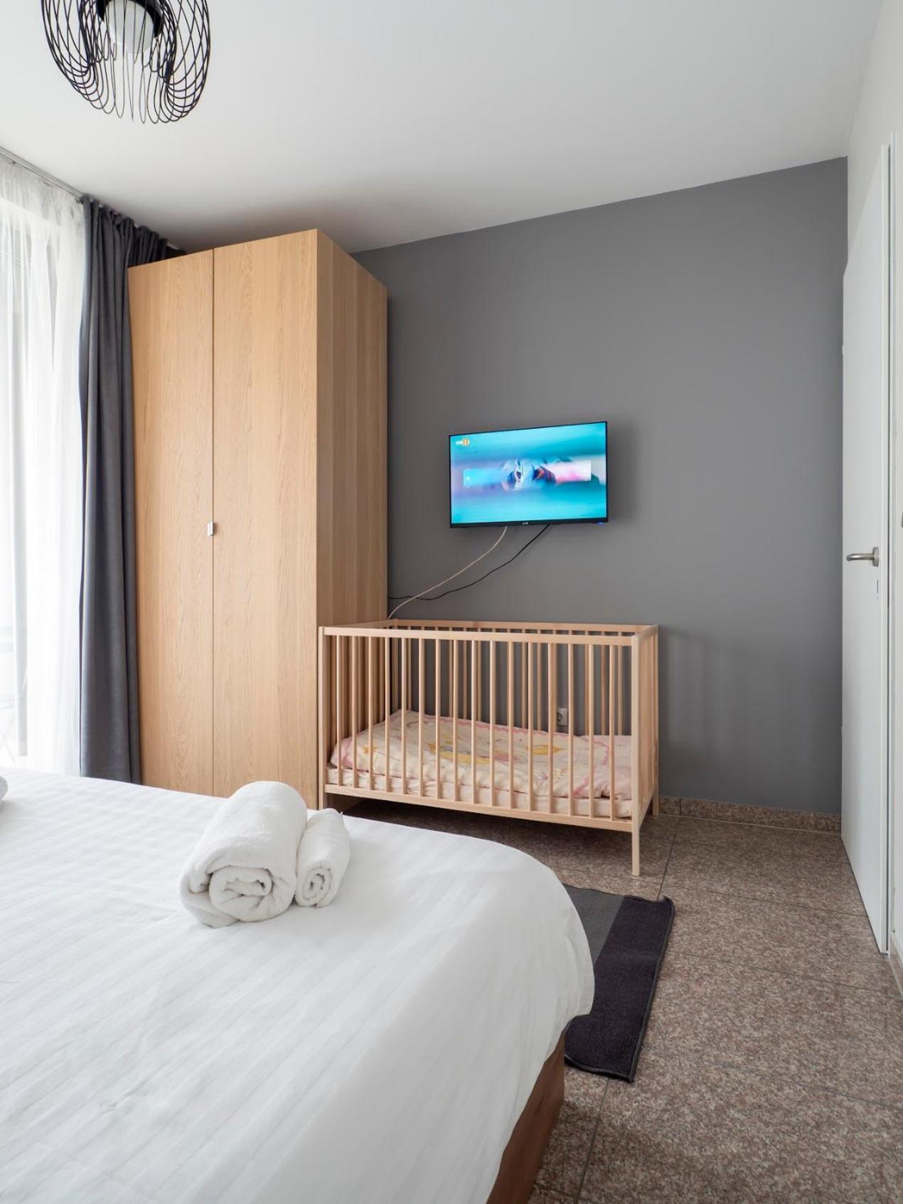 Cozy Apartment & Parking Next To St Sophia Hospital София Екстериор снимка